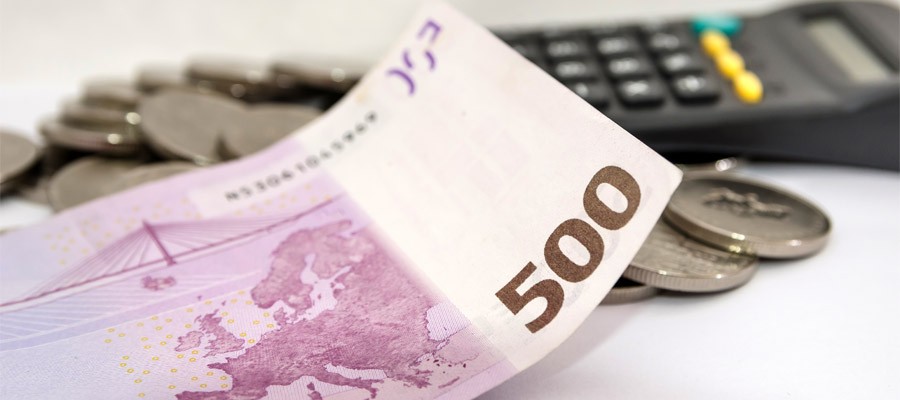 dépôt initial d’au moins 500€