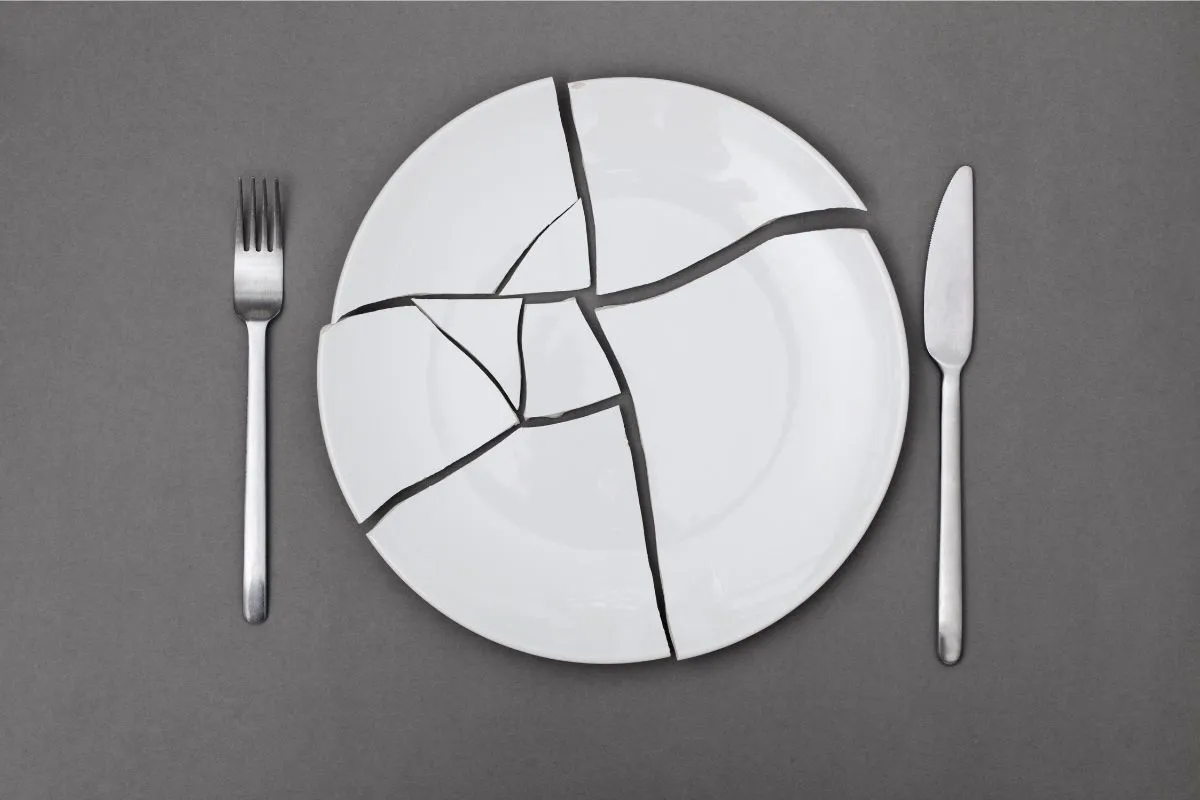 Polémique à Witry-lès-Reims : Une Facture d’Assiette Cassée à 3,28 Euros Provoque l’Émoi